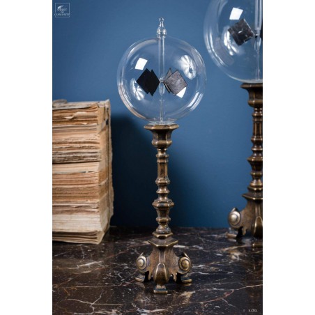 Radiometer on brass stand (large)