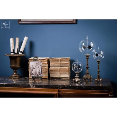 Radiometer on brass stand (large)