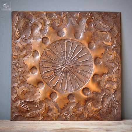 Décoration murale sur base bois finition bronze