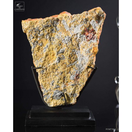 Orpiment du Pérou sur base  noire