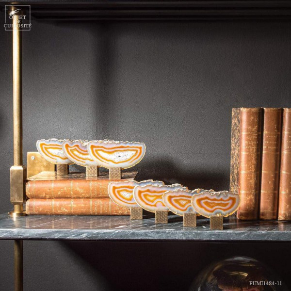 Série de 7 tranches d'agate support...