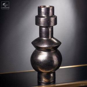 Vase primitif industriel 2