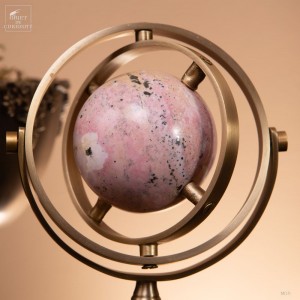 Rhodonite ball, spinning... 2