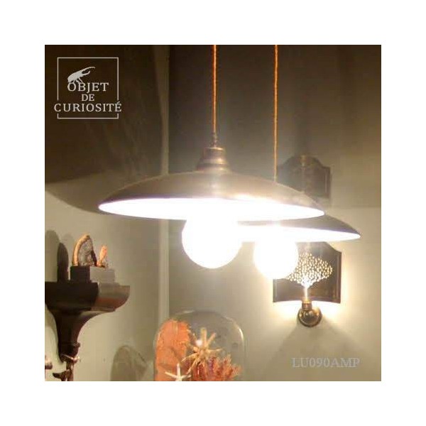 Industrial hanging lamp + giant bulb