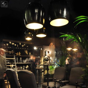 Lustre oeuf TGM noir/ intér. doré 72X72X74cm 2.,5m de fil