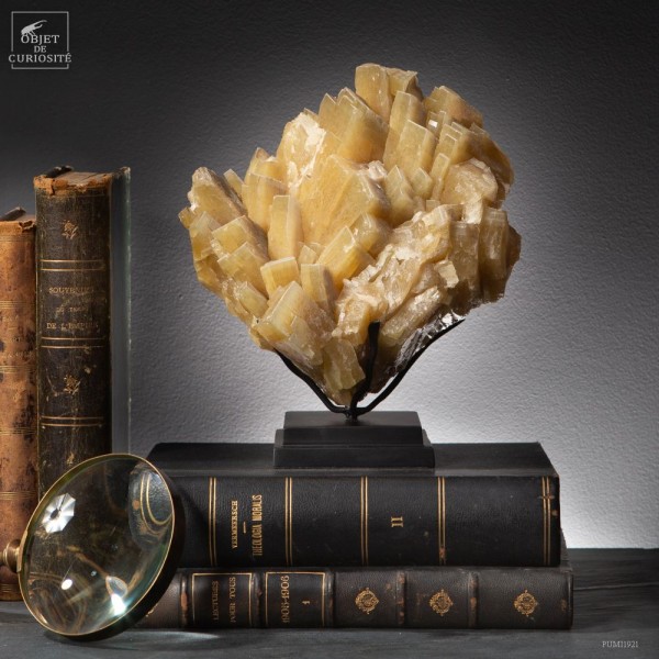 Baryte 6kg (France) on black base