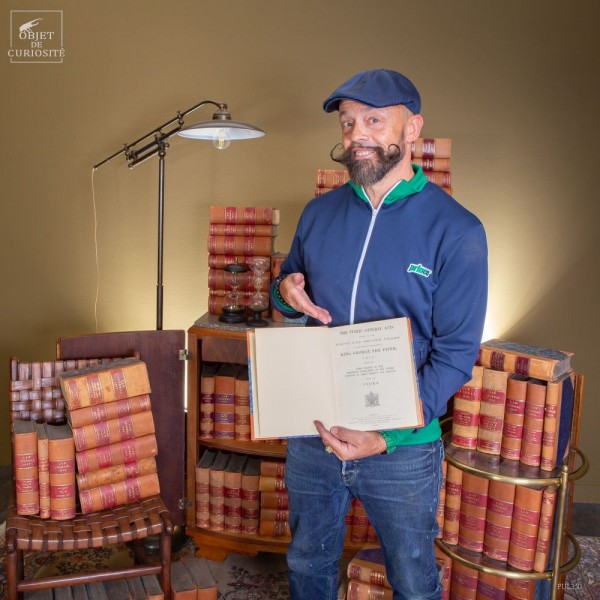 LAW JOURNAL: 109 volumes de lois... LAW JOURNAL: 109 volumes de lois...