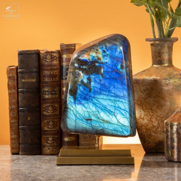 Deep blue 1.4Kg Polished labradorite