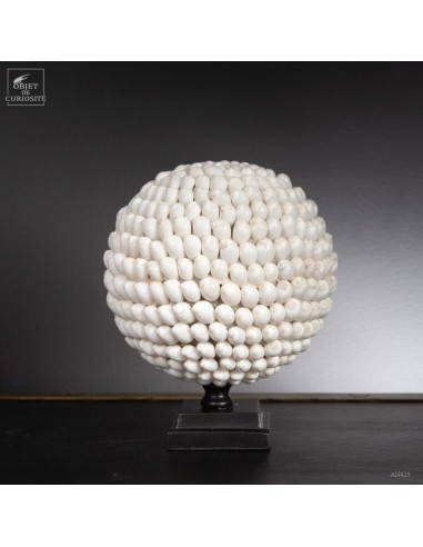 Moon snails ball- on black base (medium)