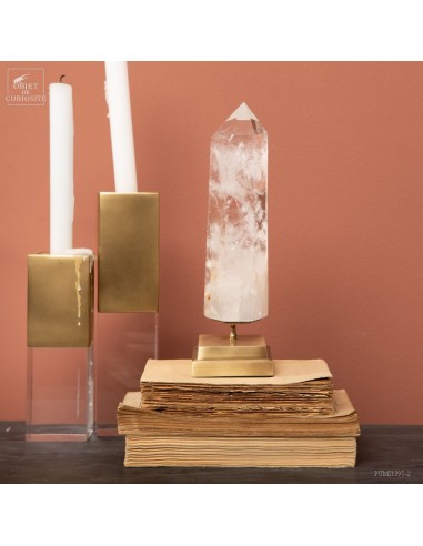 Quartz de Madagascar (520g) sur base...