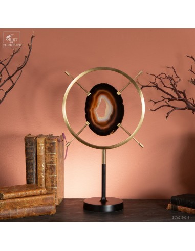 Tranche d'agate dans support vertical...