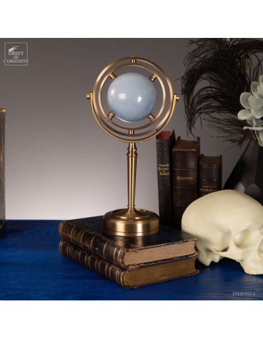 Sphere of blue calcite in spining...