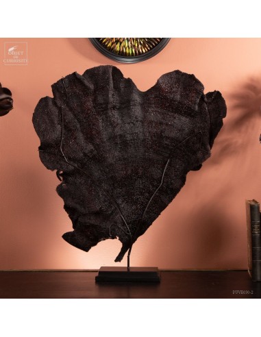 Purple fan sponge on round base