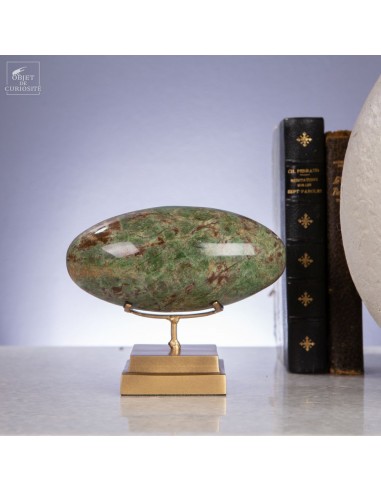 Lingam chrysoprase verte polie (675g.)