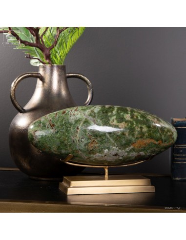 Green chrysoprase lingam
