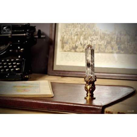 brass and 12 sides cuted crystal stamp
