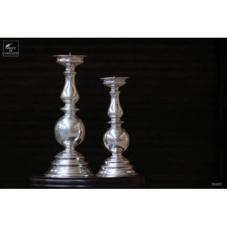 Bougeoir Carlos 2 en laiton plaqué argent Hauteur 40cm