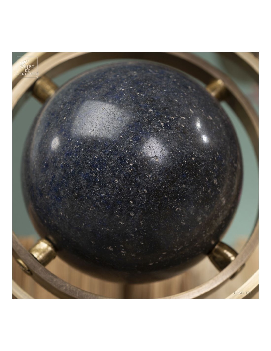 Sphère de lazurite dans support... Sphère de lazurite dans support...