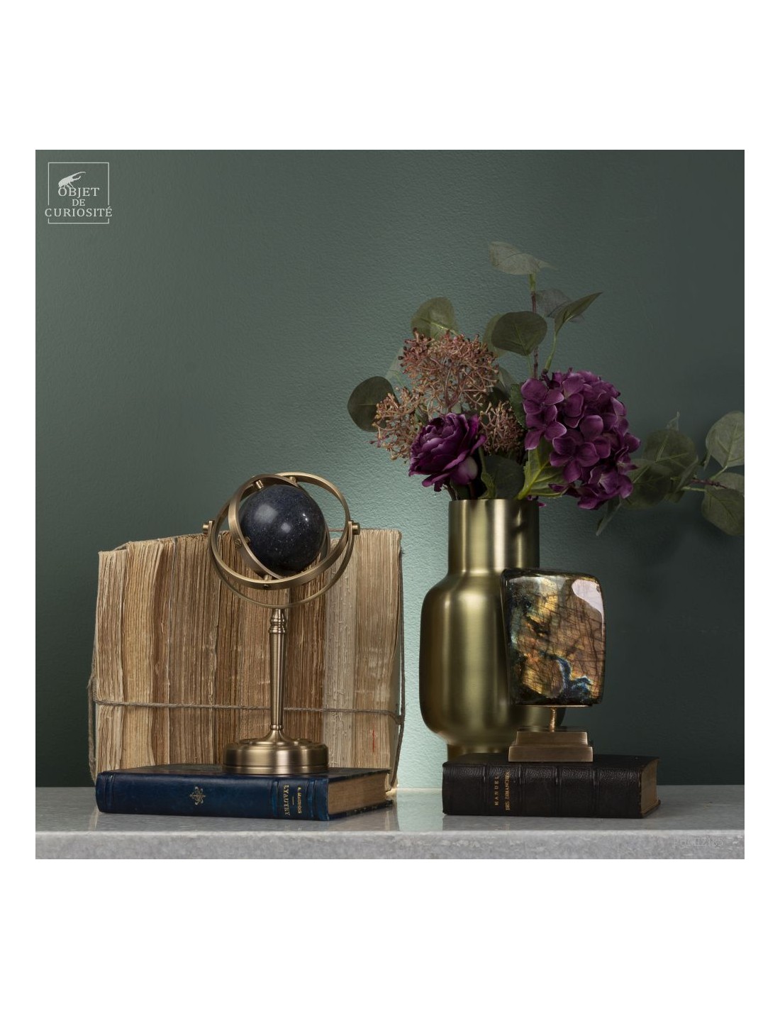 Sphère de lazurite dans support... Sphère de lazurite dans support...