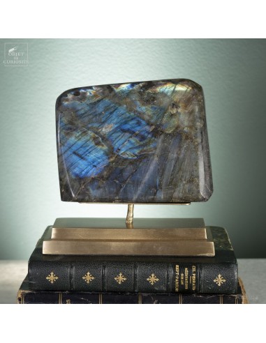 Polished labradorite (Madagascar)