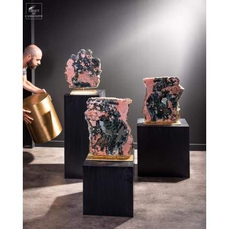 Square black display cube