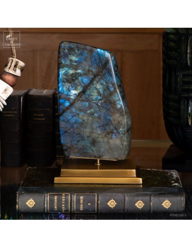 2.5kg Polished labradorite from...