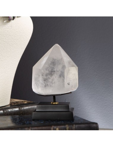 Quartz de Madagascar (420g) sur base...