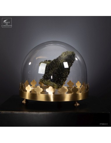 Green epidote (Spain) under glass