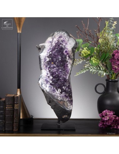 Amethyst geode (10kg) on black base
