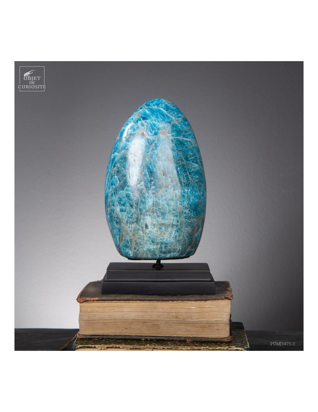 Apatite bleu de Madagascar (2kg) Apatite bleu de Madagascar (2kg)