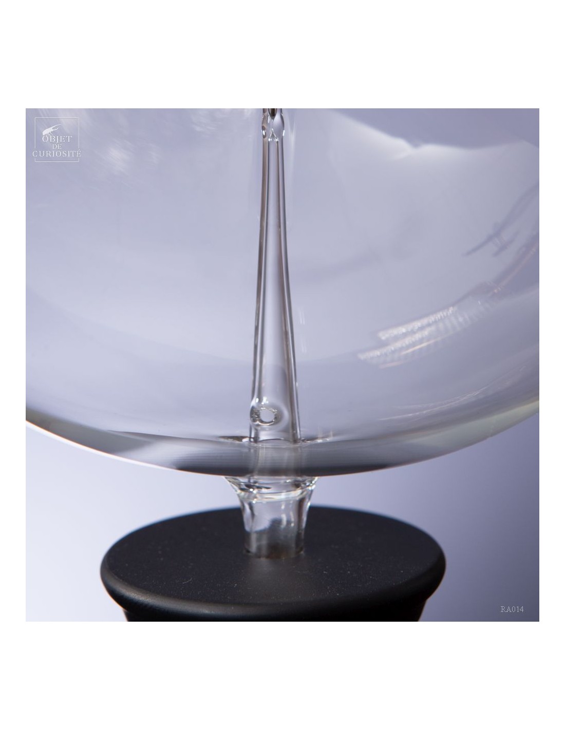 Radiomètre (diam.16cm) sur pied bois... Radiomètre (diam.16cm) sur pied bois...