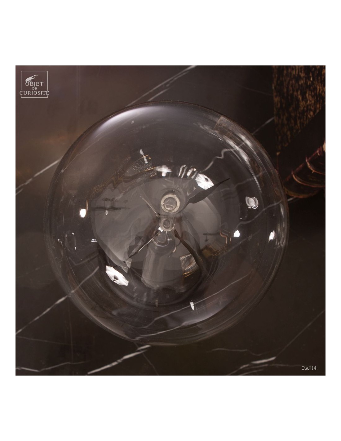 Radiomètre (diam.16cm) sur pied bois... Radiomètre (diam.16cm) sur pied bois...