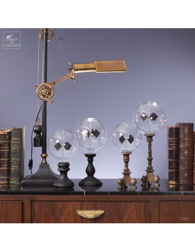 Radiomètre (diam.16cm) sur pied bois... Radiomètre (diam.16cm) sur pied bois...