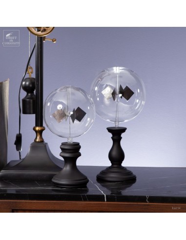 Radiomètre (diam.16cm) sur pied bois... Radiomètre (diam.16cm) sur pied bois...