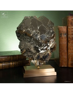 Pyrite cubic of Peru