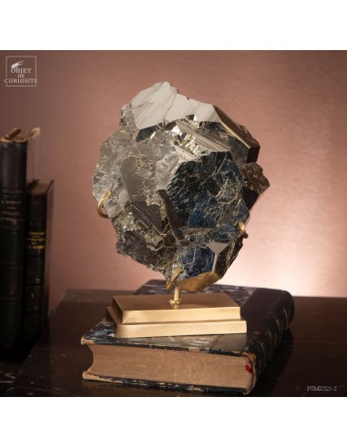 Pyrite cubic of Peru