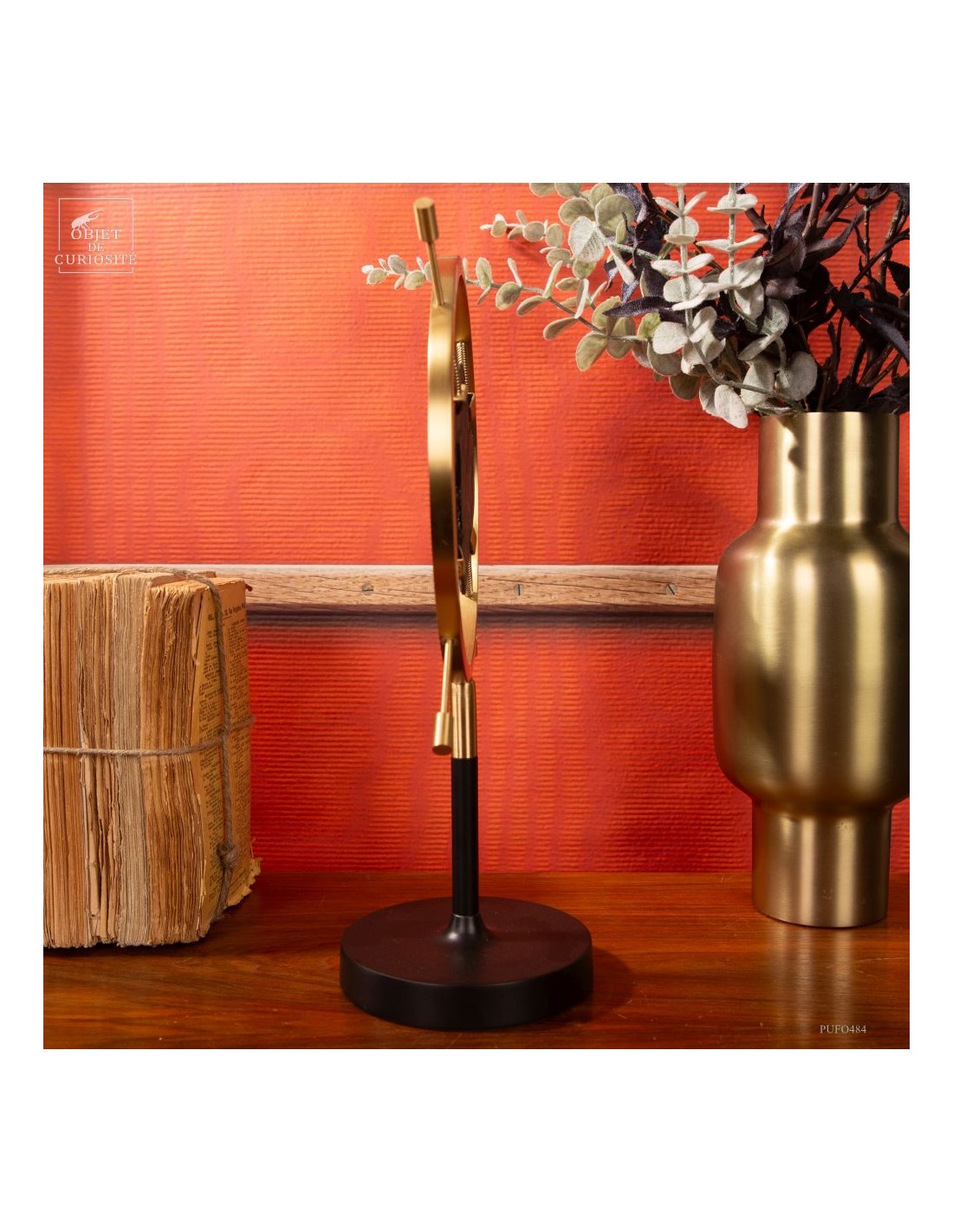 Fossile de queue de poisson sur... Fossile de queue de poisson sur...