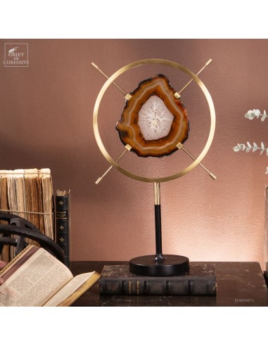 Tranche d'agate dans support vertical...