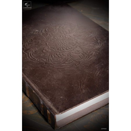 Livre de confinement couverture cuir