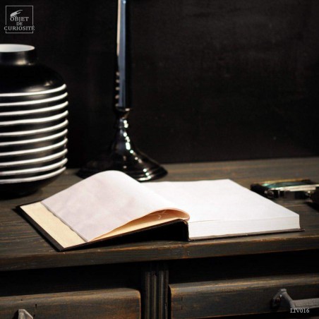 Livre de confinement couverture cuir