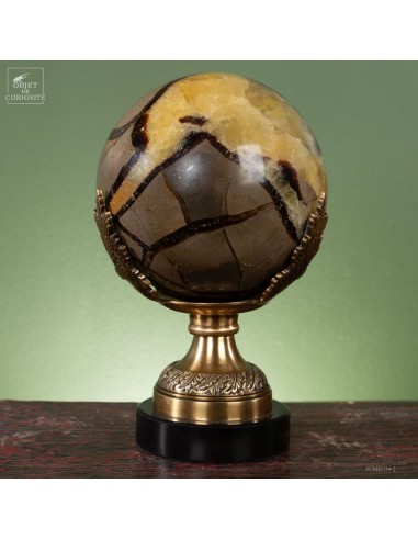 Sphère de septaria de Madagascar sur...