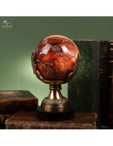Sphère de cornaline de Madagascar sur...