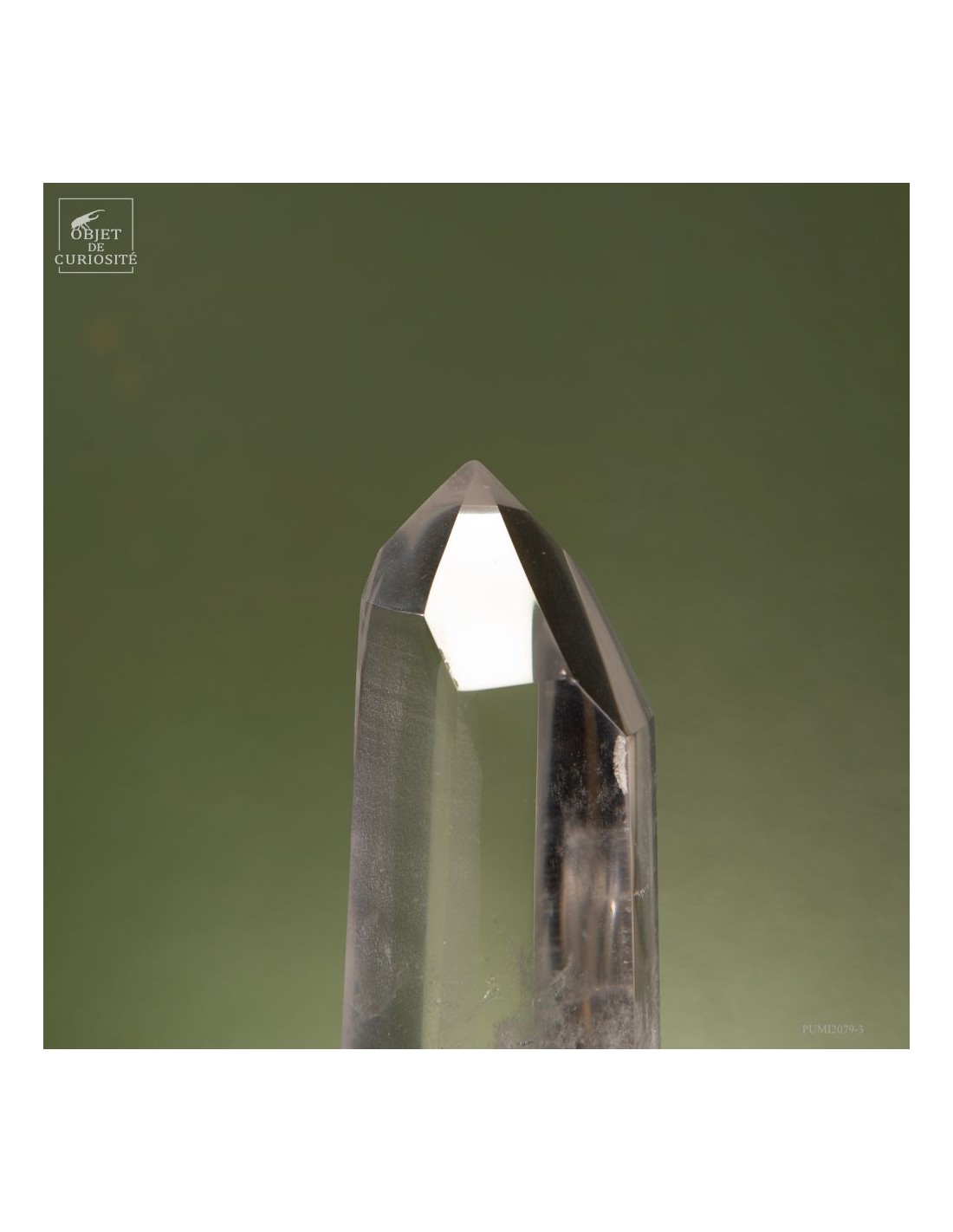 Quartz de Madagascar sur base noire Quartz de Madagascar sur base noire