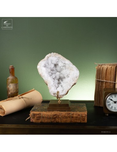 Géode de quartz ouverte (Maroc)...