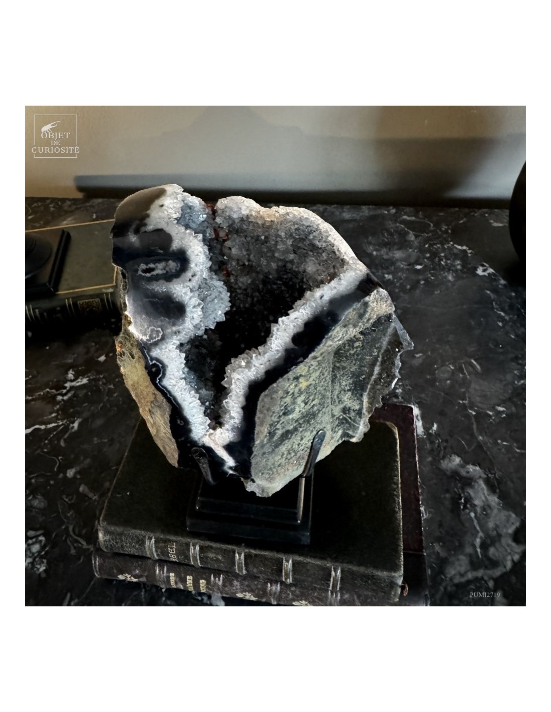 Géode d’agate ouverte – Brésil Géode d’agate ouverte – Brésil