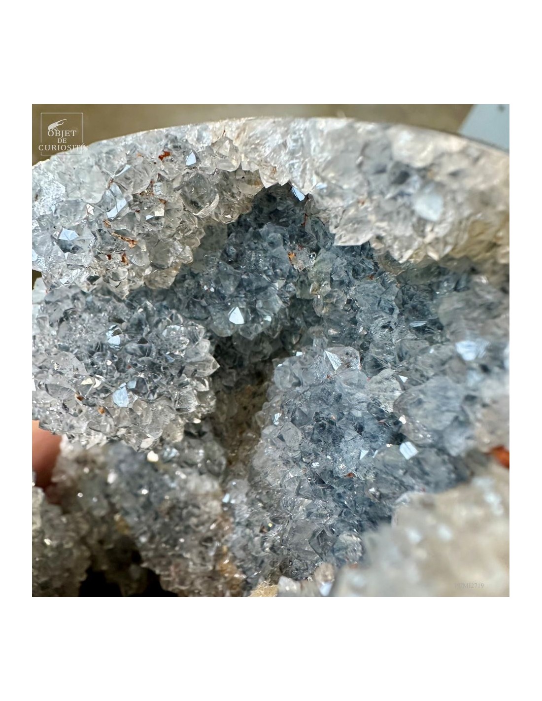 Géode d’agate ouverte – Brésil Géode d’agate ouverte – Brésil