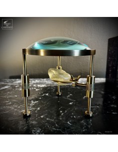 Verre libyque sous loupe –...