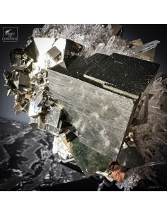 Pyrite cubique avec quartz,... 2