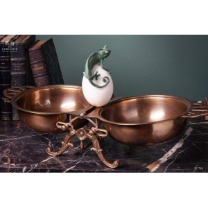 Boite en laiton avec Caméléon Calyptratus sur oeuf 2