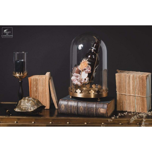 Déchet de la mer: bouteille avec spondyle, base laiton Déchet de la mer: bouteille avec spondyle, base laiton